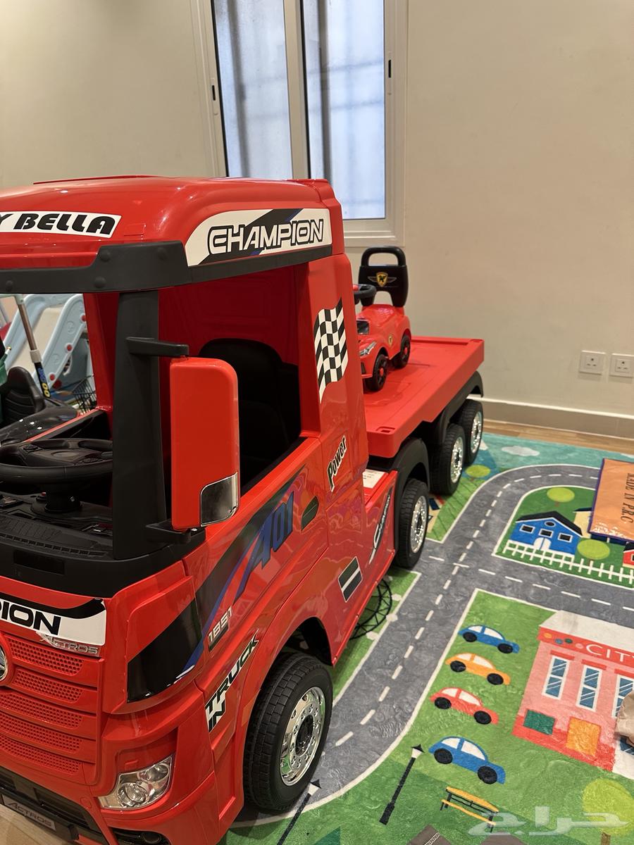 للبيع لعبه اطفال على شكل سطحة شبه جديدة64558738669953110