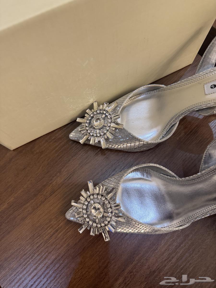 هيلز من ماركة ديون64554118559489110