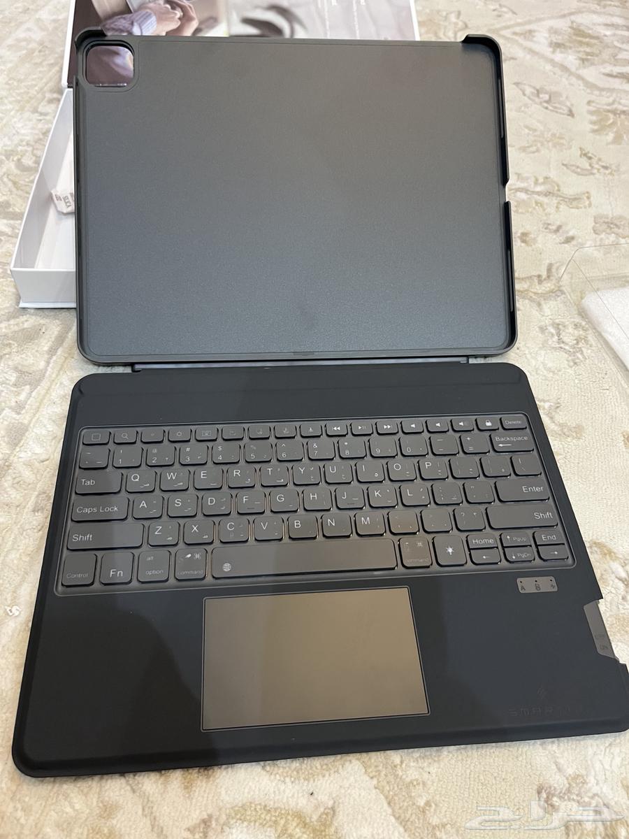 iPad Pro 12.9 Case and Keyboard64555913633539111