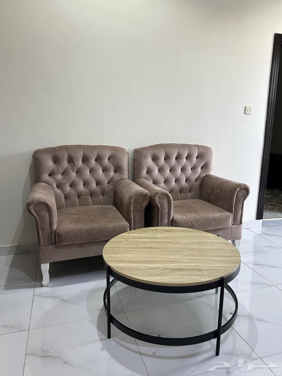 كراسي و طاولات للبيع64519271856131111