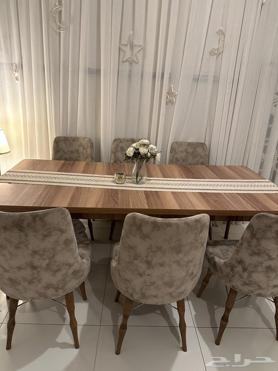 Dining table with eight chairs64554454525315112