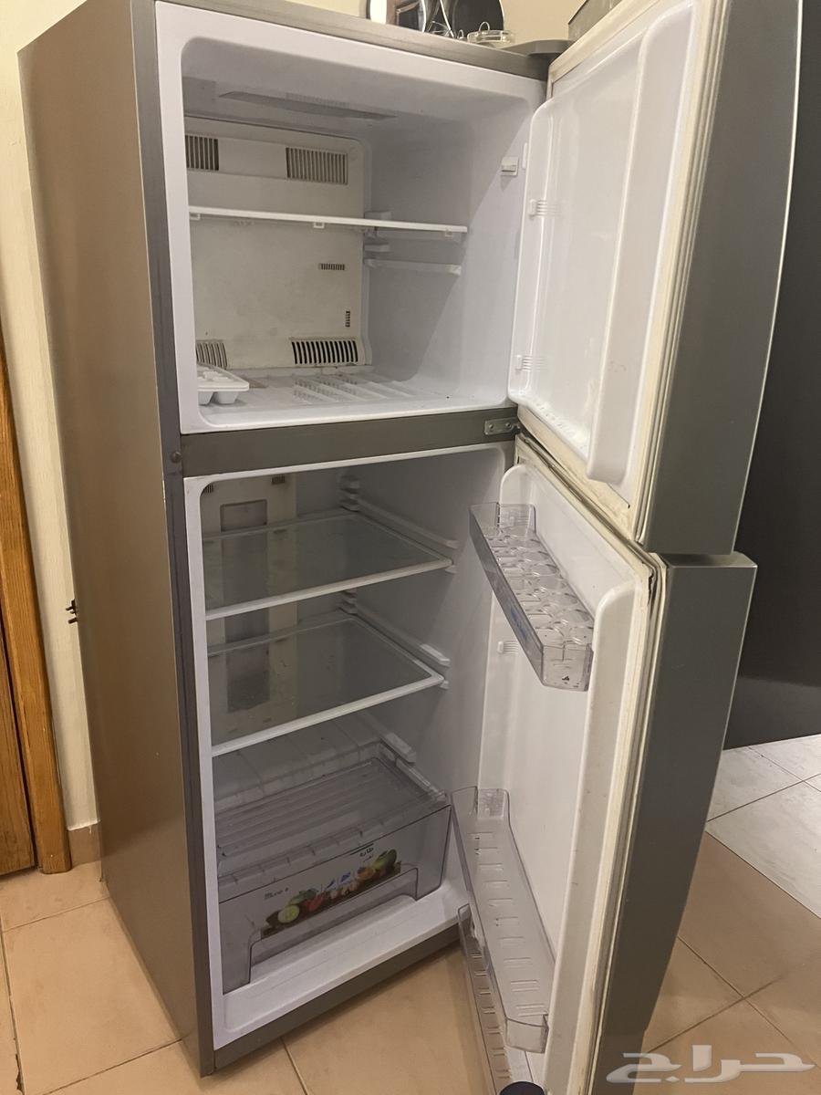 ثلاجة للبيع المستعجل64554802163073114