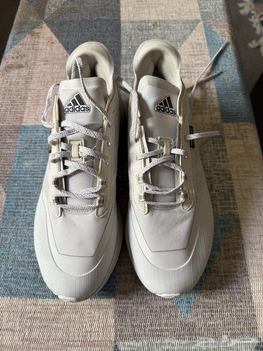 حذاء أديداس أصلي جديد مقاس 43 1 364555040080514110