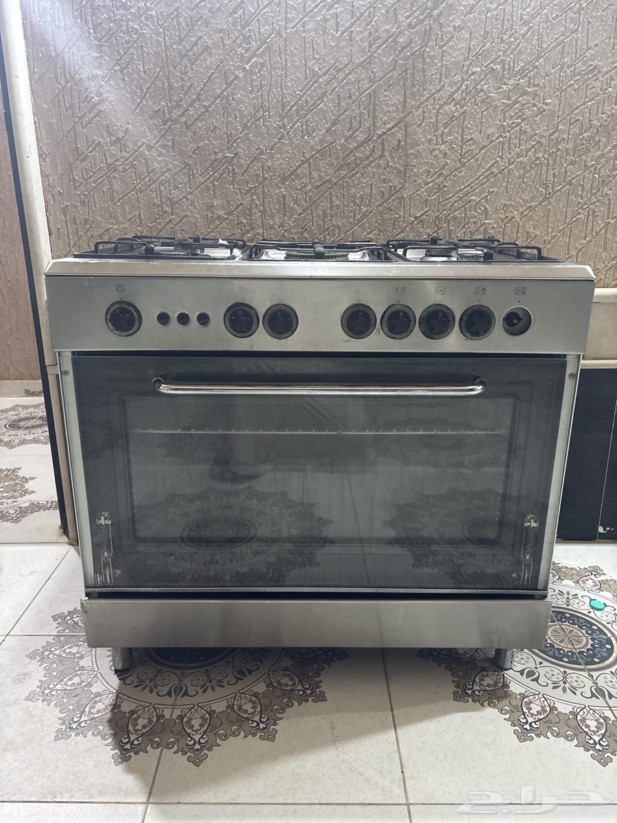 فرن مقاس 60 90 بحالة جيدة للبيع بسعر مناسب64561319824131111