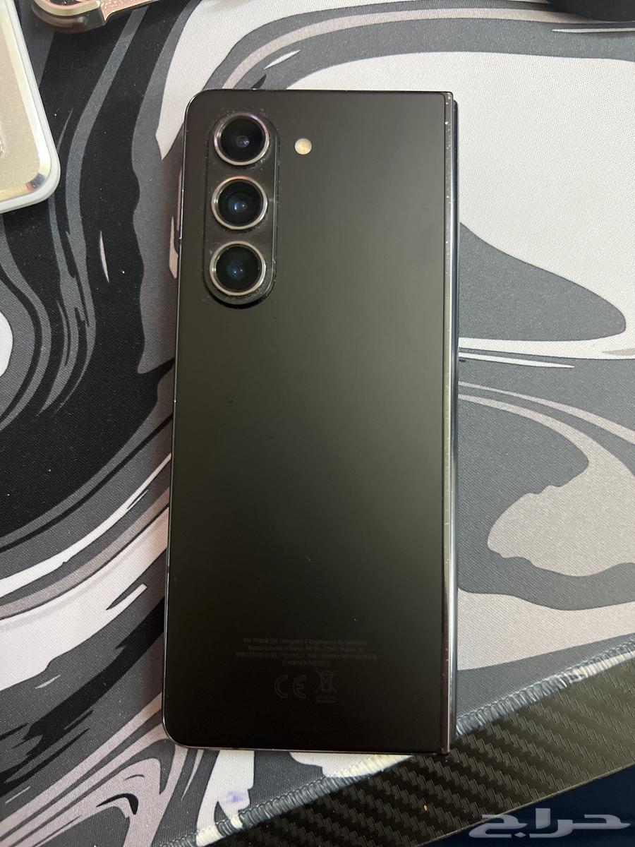 galaxy fold 5 512 g used64561361956354113