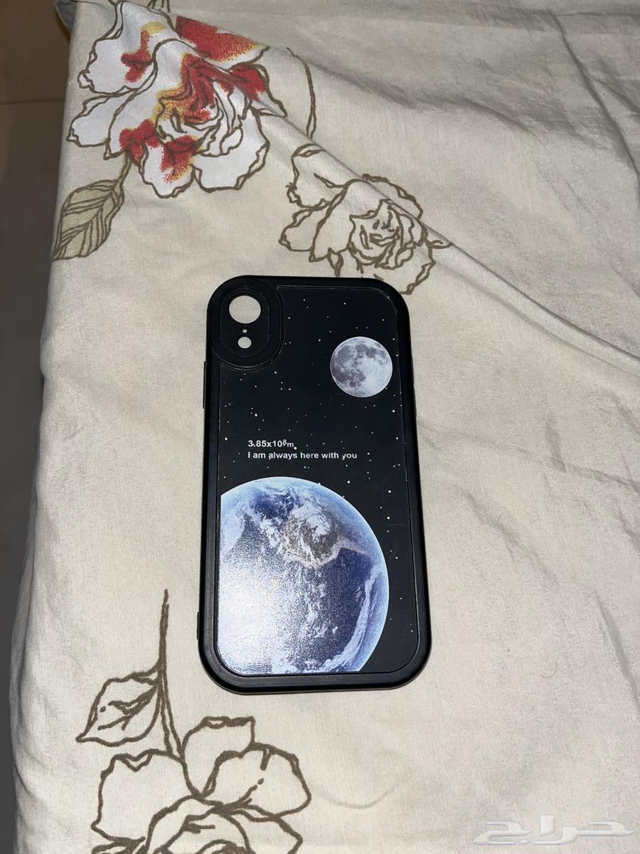 iPhone XR, iPhone 11 and one iPhone 13 case with a new watch64558864483074112