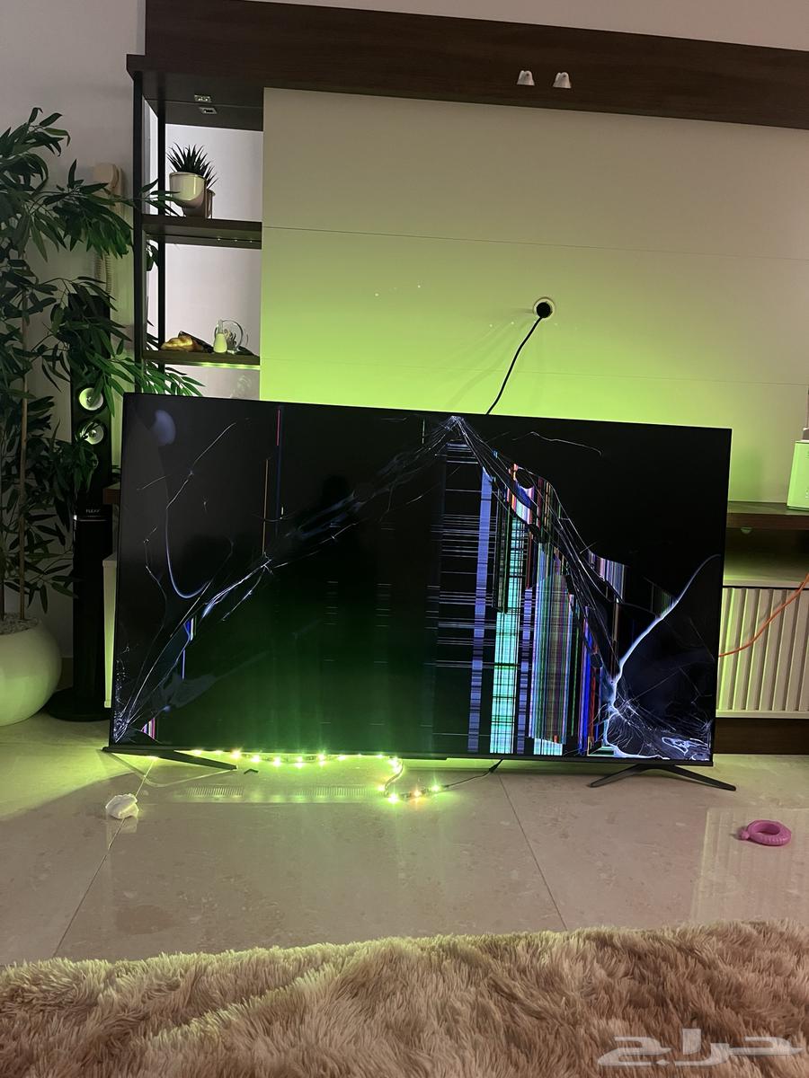 Broken screen for sale64558724873346110