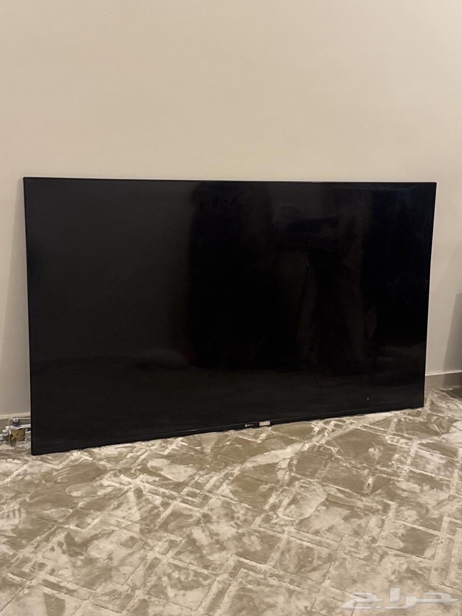 Two broken screens GVC and Dansat64562137922305111