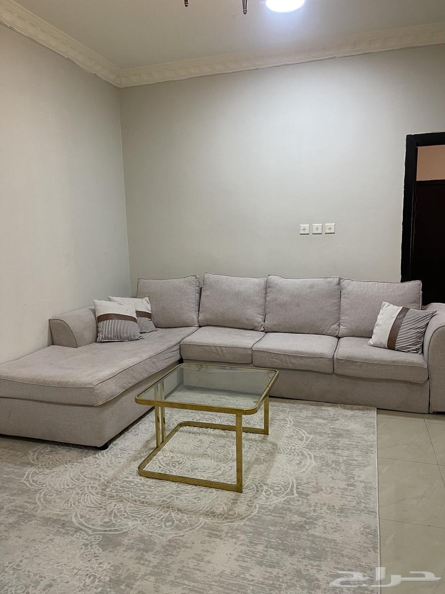 للبيع طقم كنب L   سجاد مقاس 3 4   طاولة استيل ذهبي64559196341891114