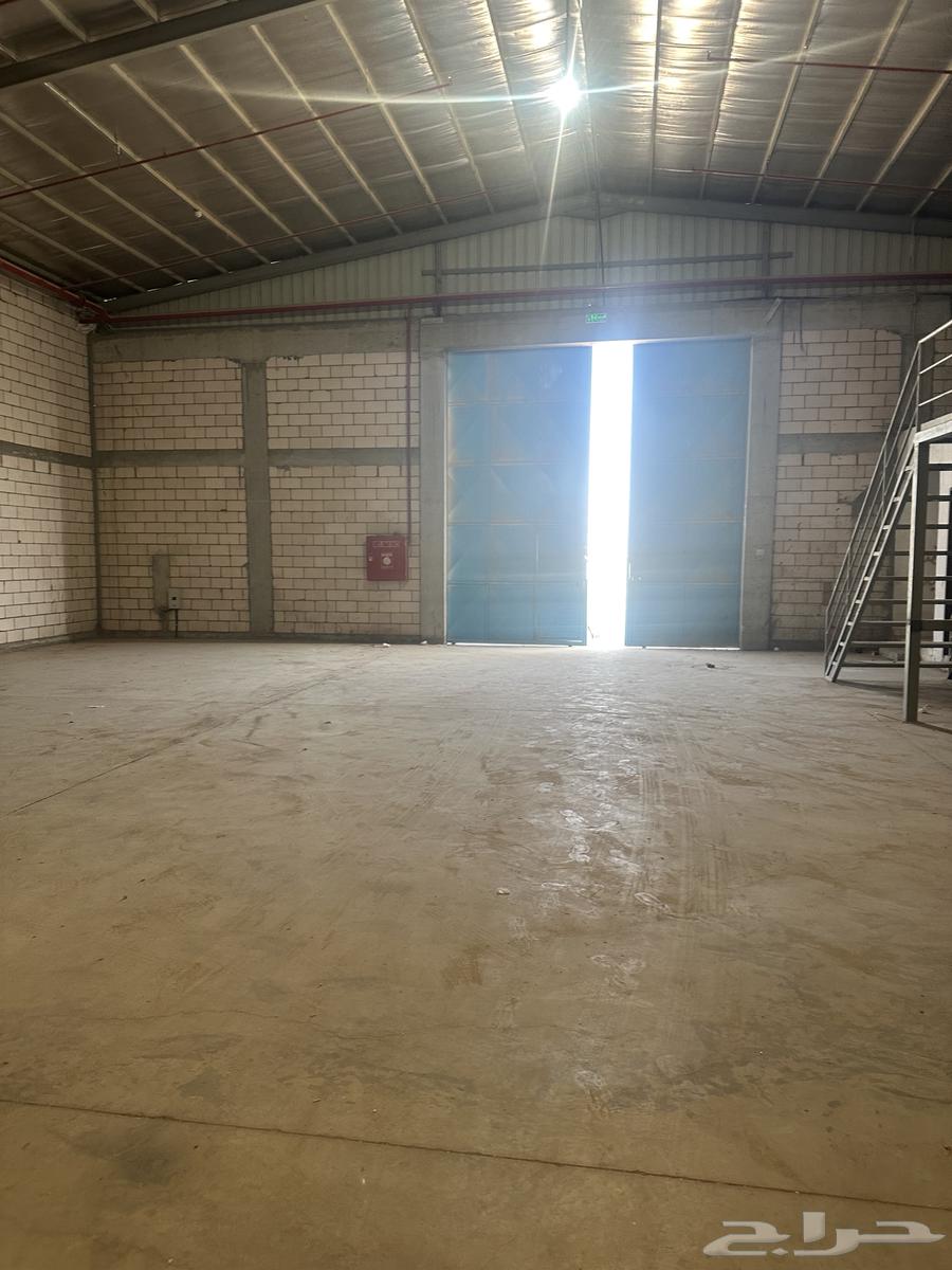 شركة لوجستية (خدمة مستودعات ونقل)64152561091842110