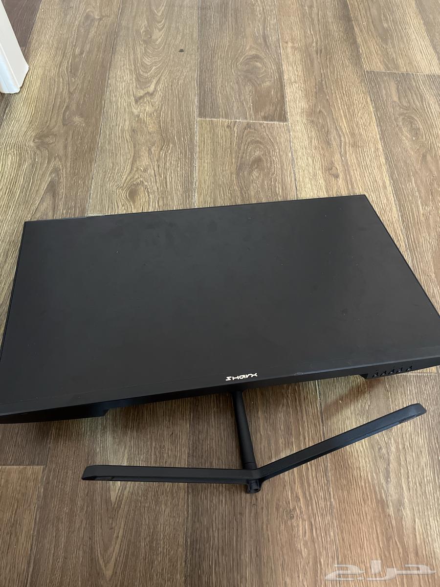 اكس بوكس سيرس اس نضيف جدا معه شاشه تدعم 120هرتز مع كنترولر64556833379201113