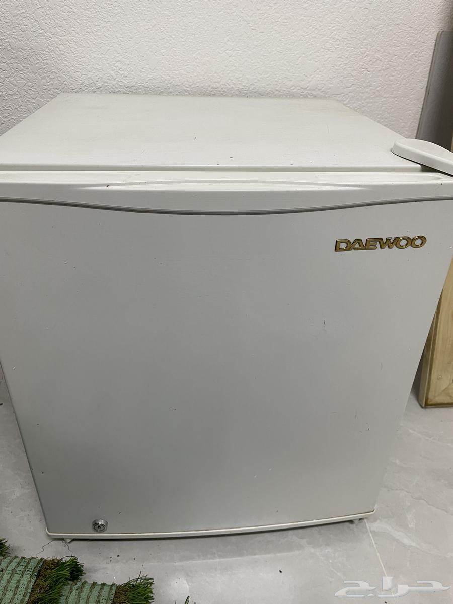 ثلاجه جديده استخدام ب 300ومروحه بريموت جديده اصدار ب 25064559617690369113