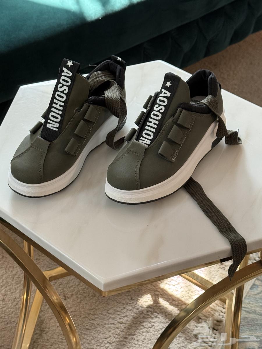 جزم اطفال او شوز نظيفه للبيع64555404353921111