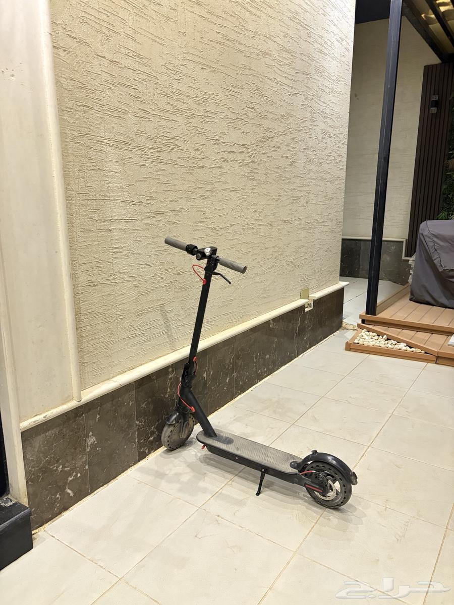 سكوتر كهربائي واقف64561165516546110