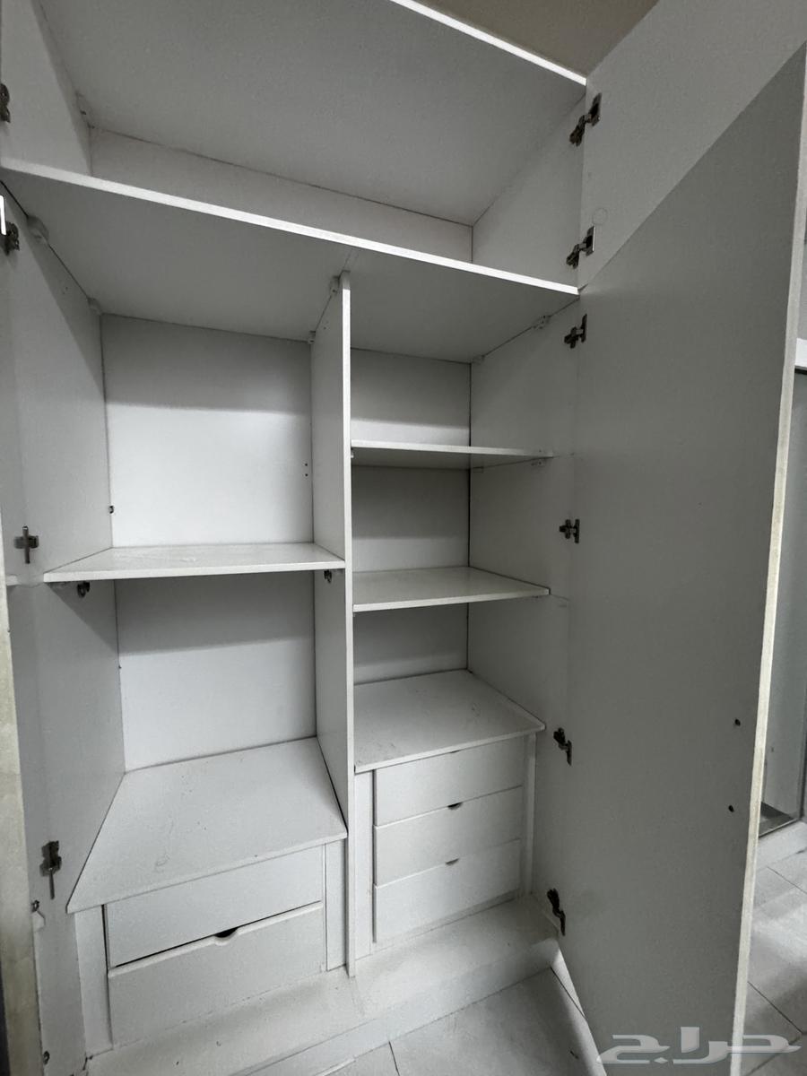 دولاب مخزن للبيع في المدينة64554202884739111