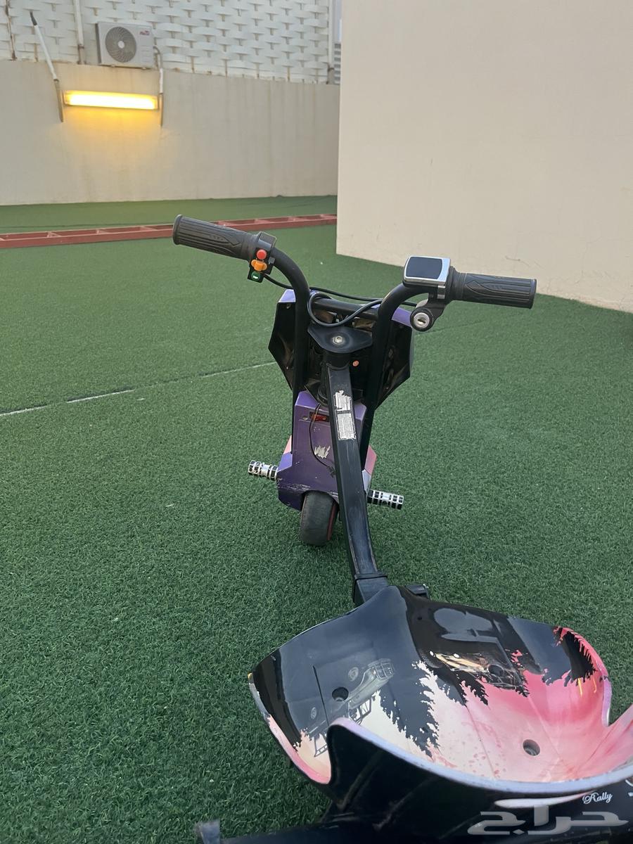 Small scooter64559281038849111