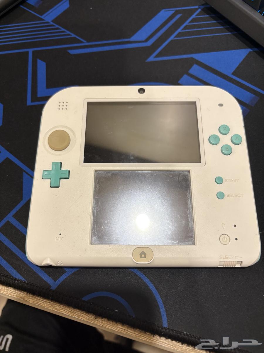 For sale, a clean and new Nintendo DS with its original charger, no issues at all64558558830083110