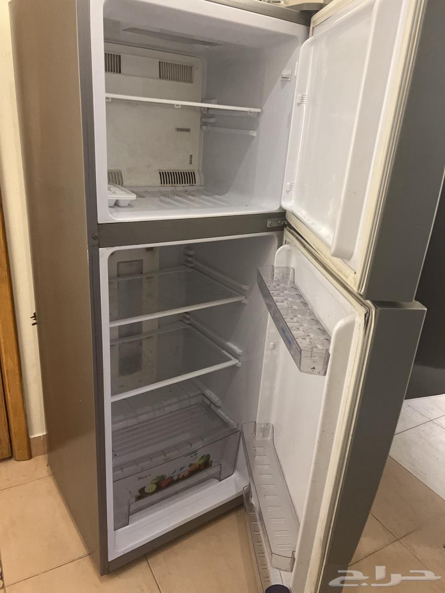 ثلاجة للبيع المستعجل64554802163073110