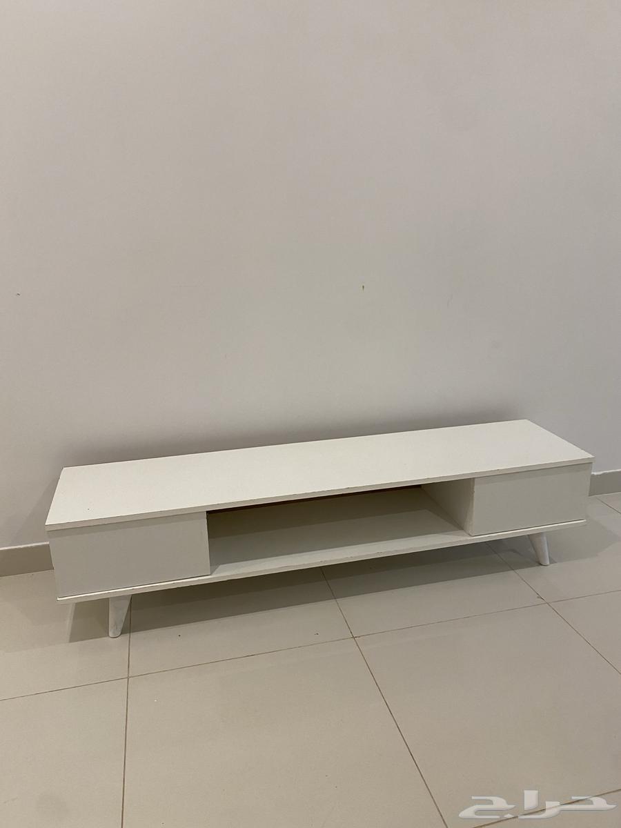 طاولة شاشة لون ابيض64558614394881111