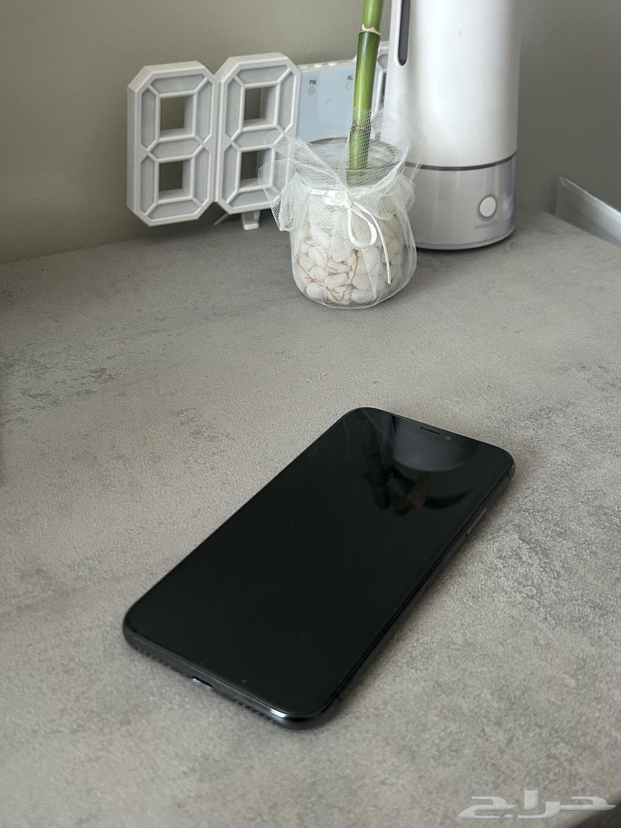آيفون 10 في حالة ممتازة للبيع64558391896451110
