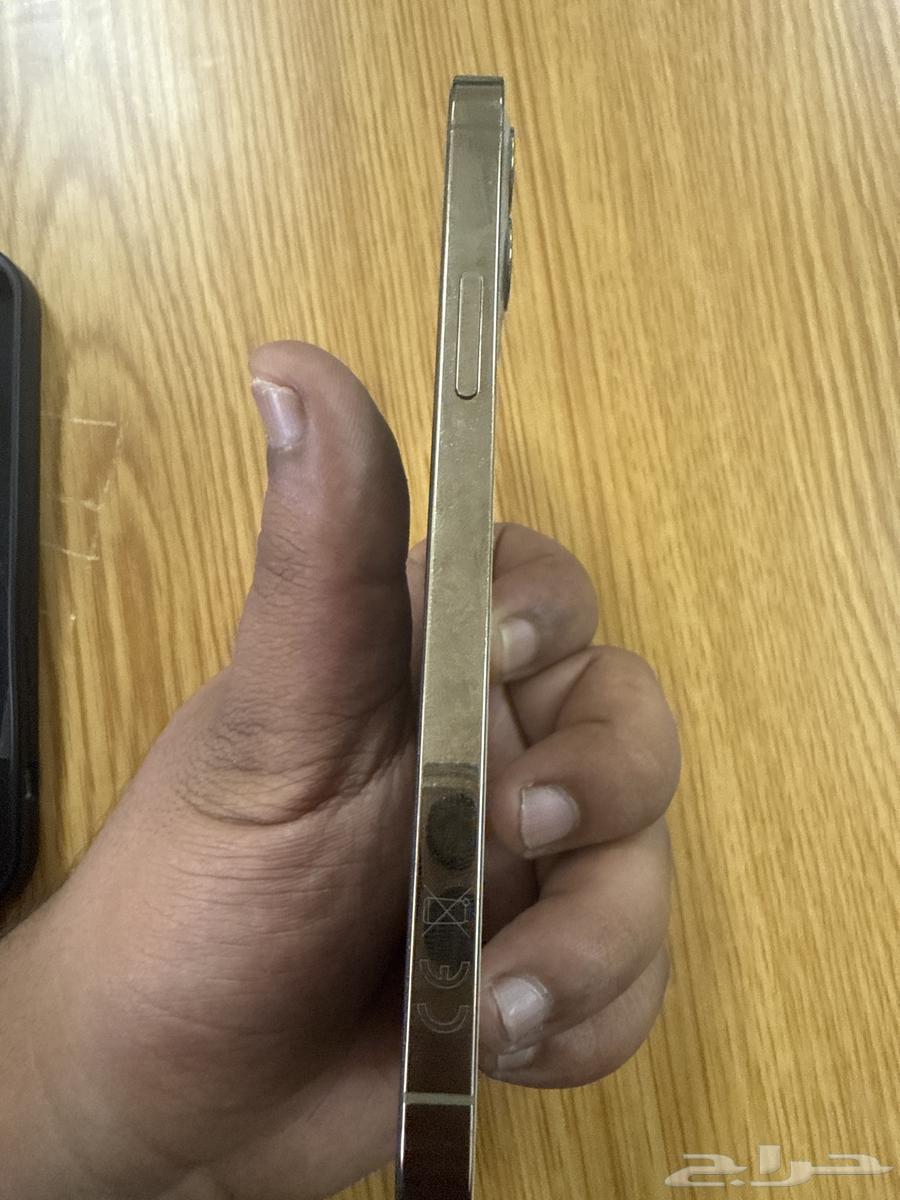 آيفون 12 برو 12864555560484867112