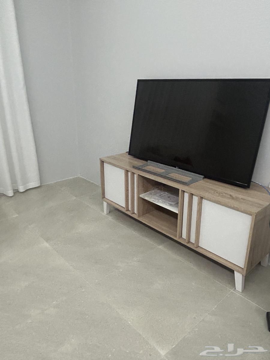 كنب ايكيا حرف ال للبيع وطاوله تلفزيون ماعندي مكيفات64559029323905111