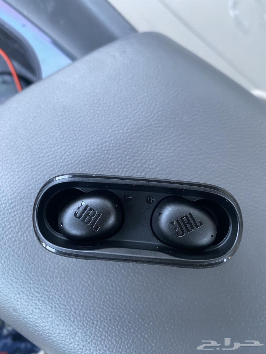 JDL headphones with box untouched64559743685507111