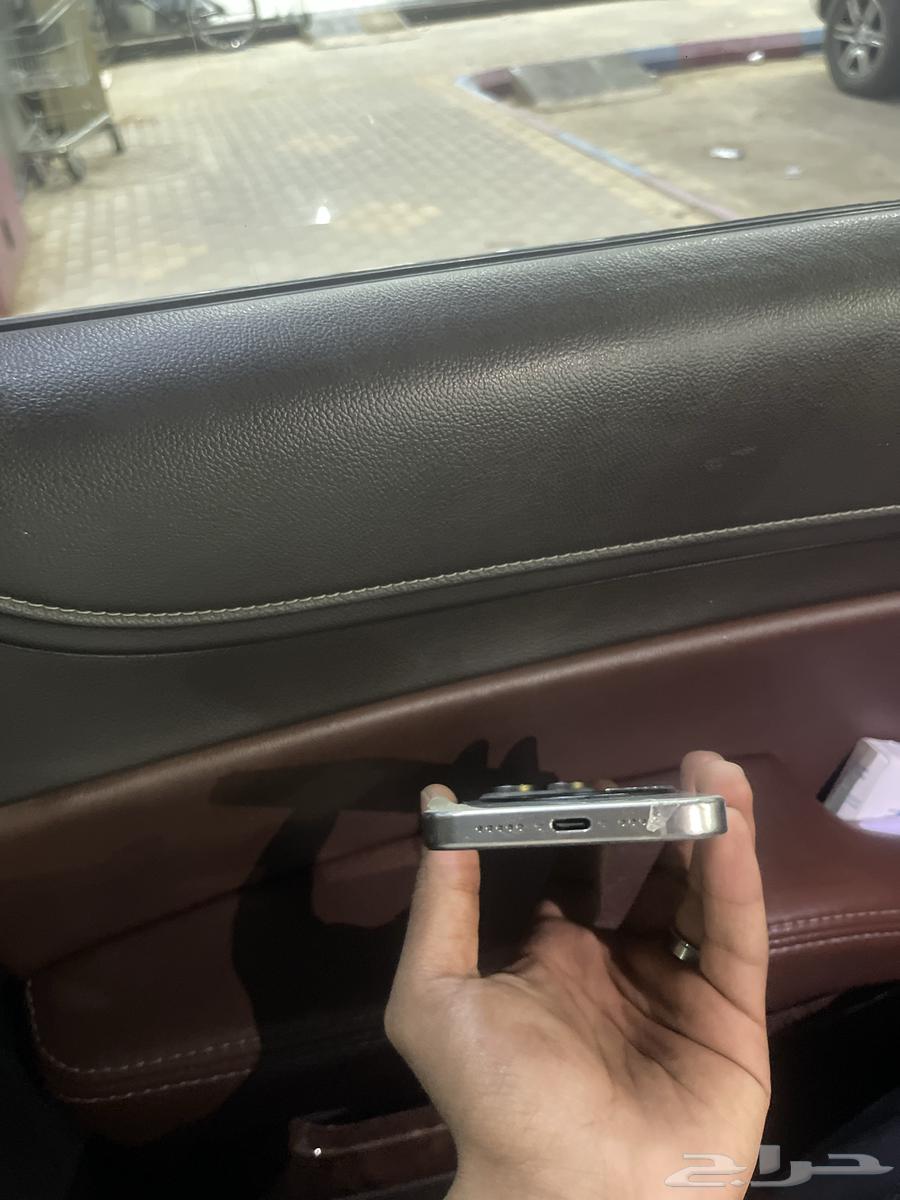 ايفون 15 برو 12864562431604483112