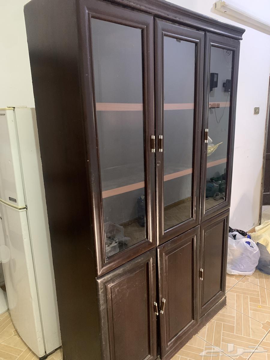 دولاب بحالة جيدة64557586861059111