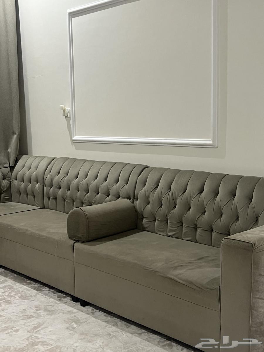 Sofa with curtains64560916883971111
