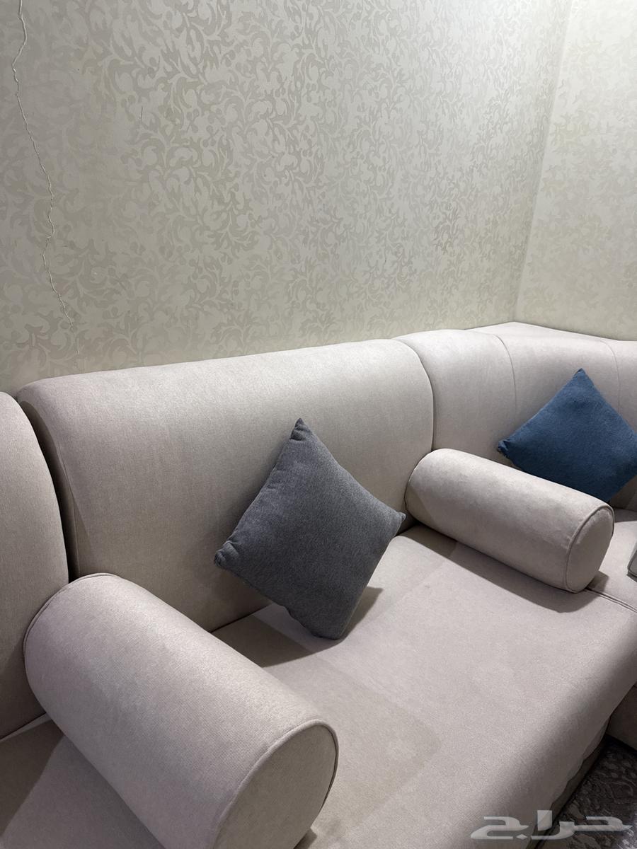 كنب للبيع اللون سكري64559813524483111