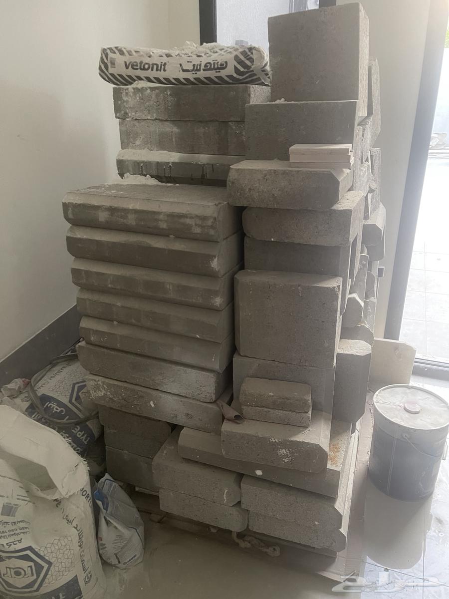 بلدورة حوالي 50 قطعة للبيع ع السوم64560656313217112