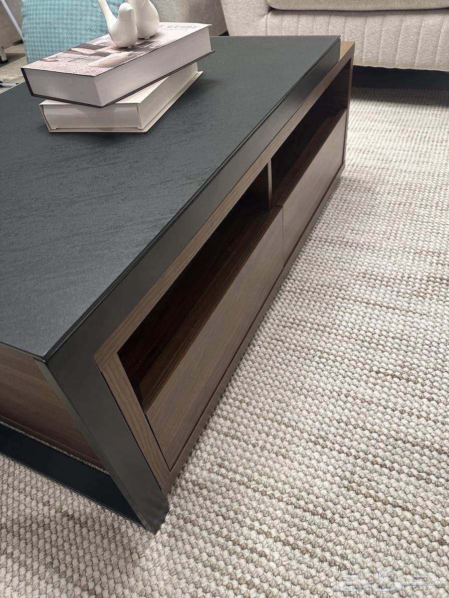 طاولة خشبيه وزجاجيه من أبيات64556847310977112