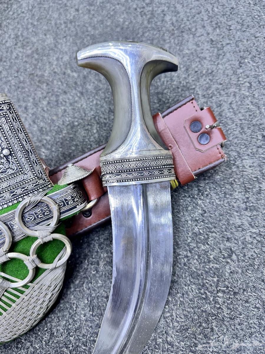 خنجر كفوا بهيص صب الدودة64554760433410111