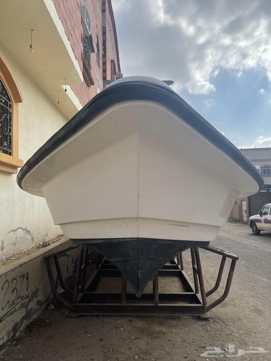 قارب للبيع 11 متر مخزن ما اشتغل مكينه ديزل داخليه64559071327105112