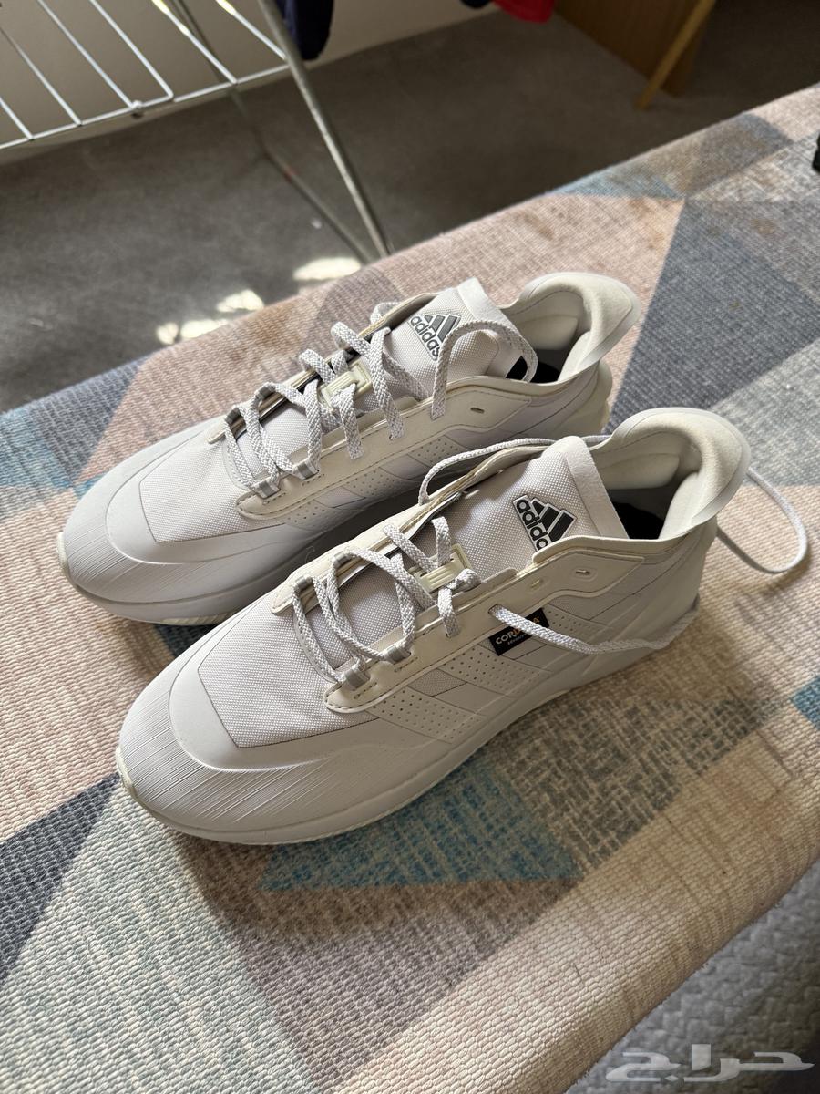 حذاء أديداس أصلي جديد مقاس 43 1 364555040080514113