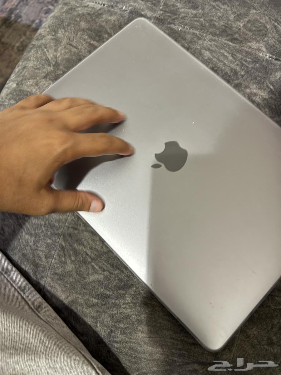 ماك بوك برو 201764559337555330111