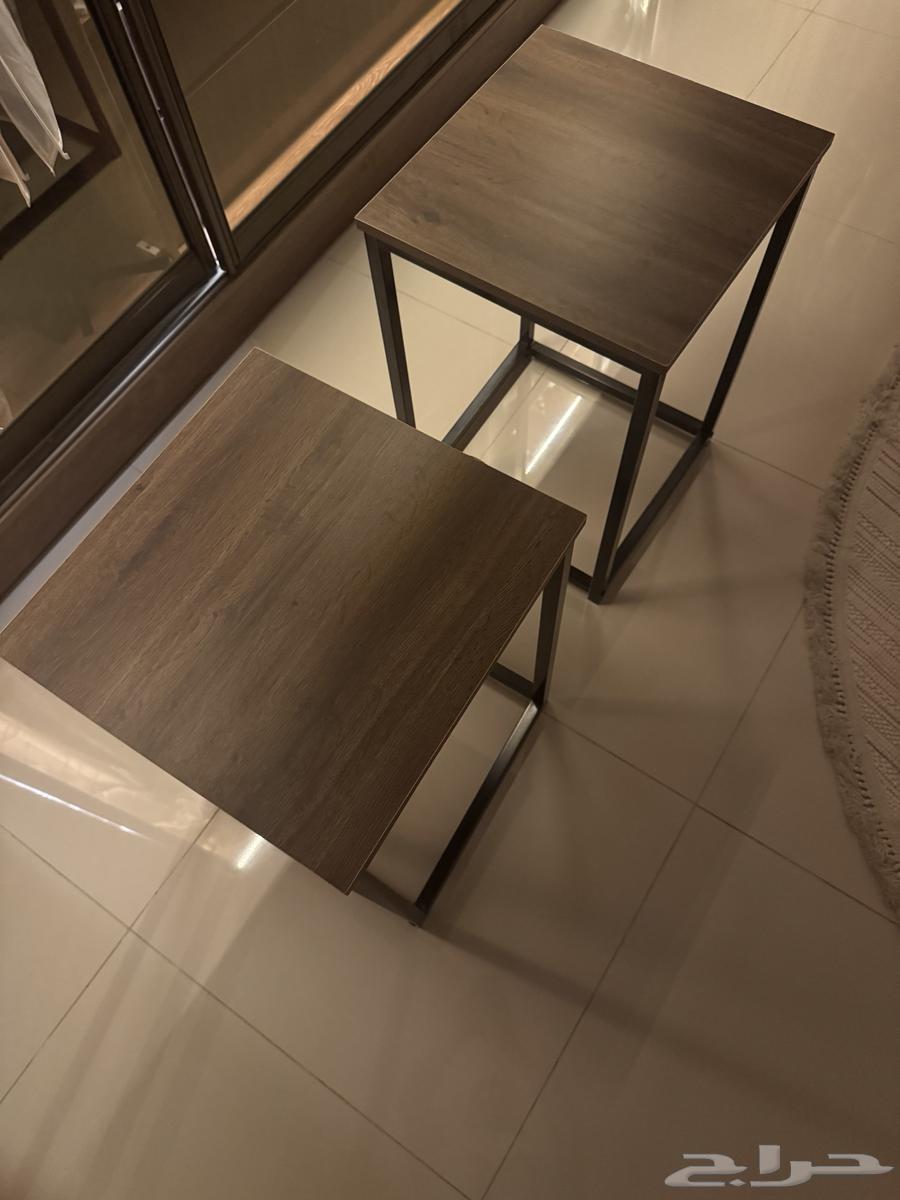 طاولة خدمة نظيفه جدا64561460438403110