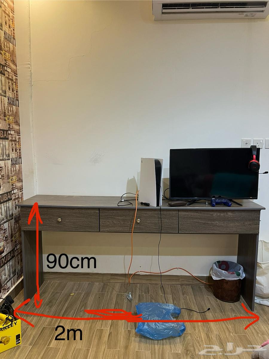 Wooden desk table, dimensions in the image, contact via WhatsApp64561671748737110