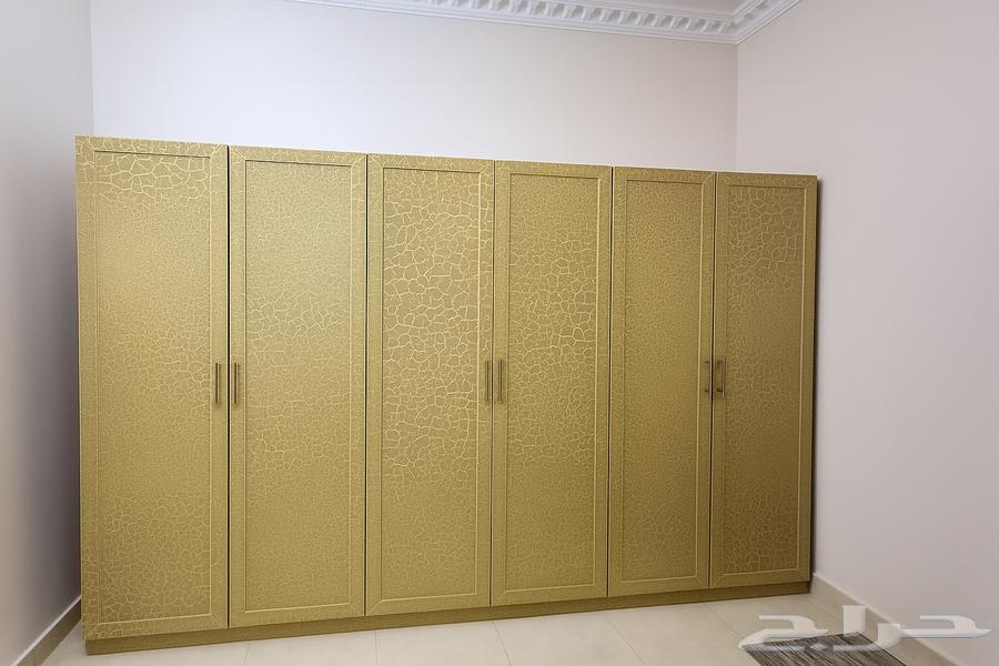 للبيع دولاب وتسريحه64555012185730110