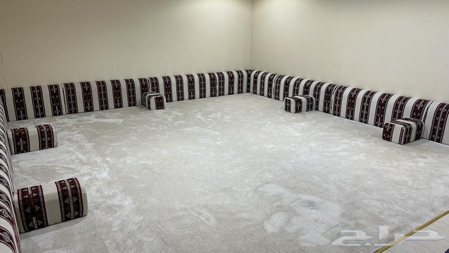 Turkish carpet used for two months and cushions64562037736577110