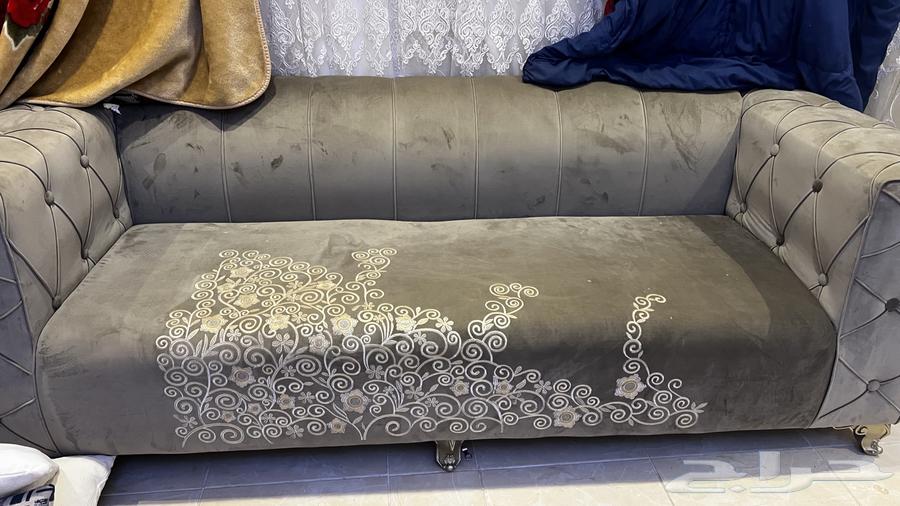 كنب 5 قطع نظيف وطاوله64560332902402114