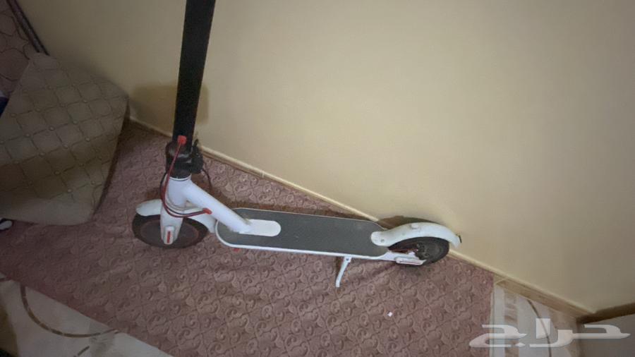 Scooter64561221924738112