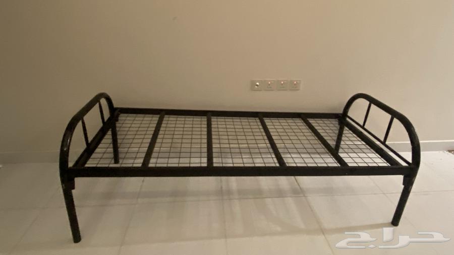 5 كراسي جيزانيه للبيع64494715242243110