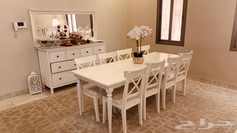 Ikea dining table with 8 chairs64556497868290111