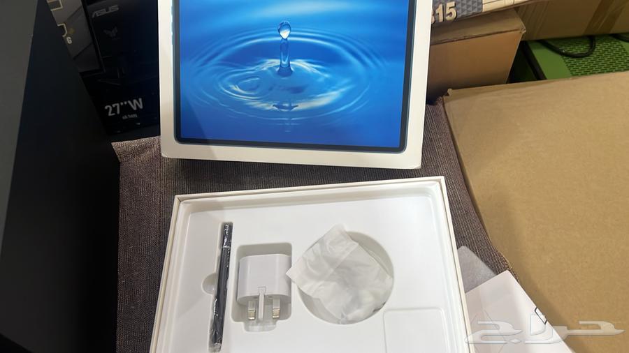 Tablet with Stylus and Keyboard64557266095874113