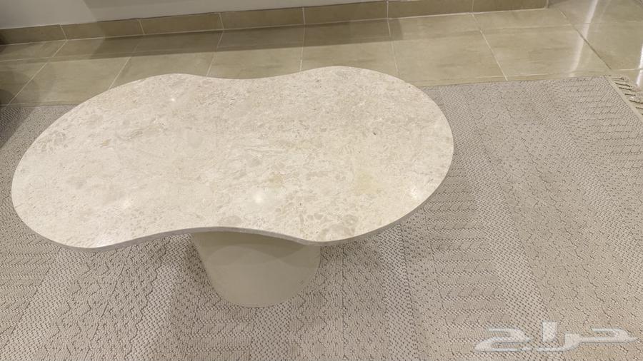 طاولة كنب شبه جديده64555461296513111