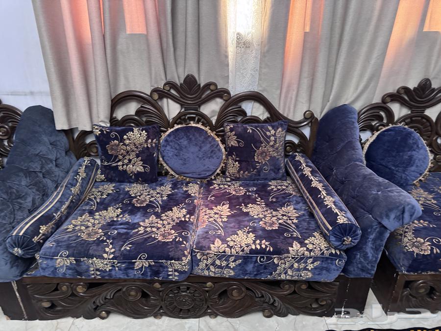 Clean sofa with light use64556637191683112