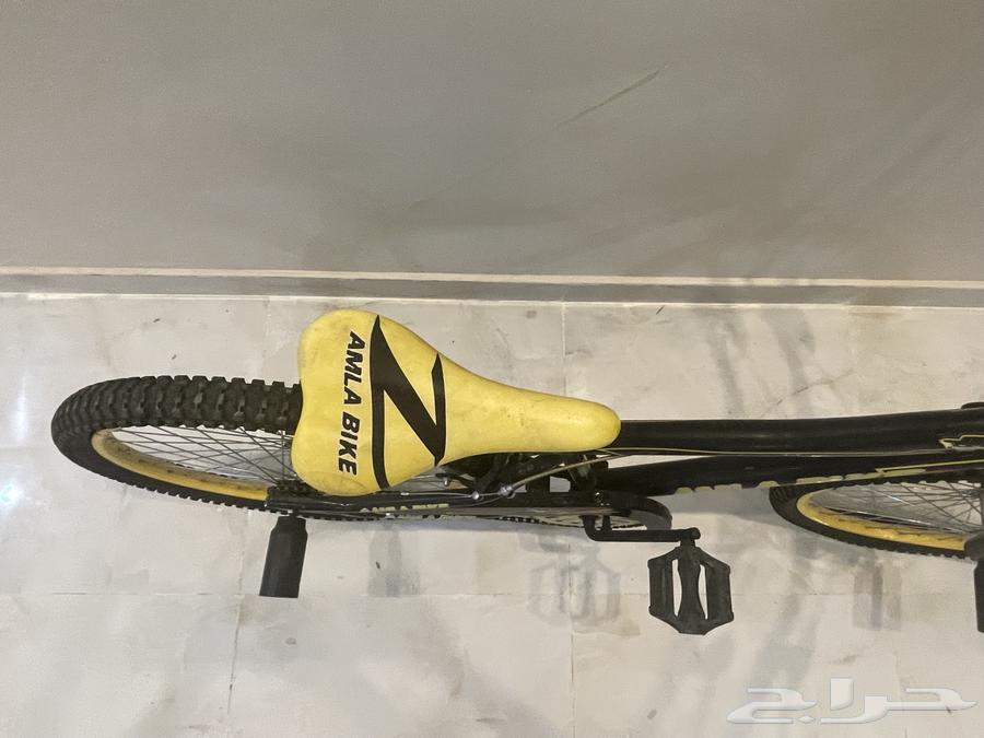 سيكل مقاس 24 استخدام بسيط فيه عيب بالمقعده مايله والكفرات64554174761859112