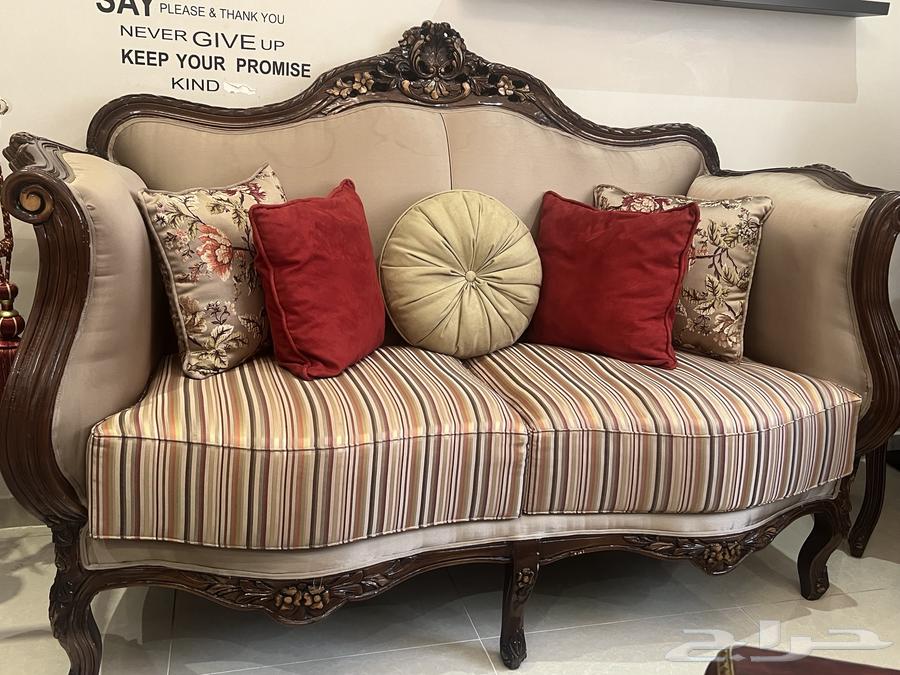 Sofa set with tables 3500 for sale64556595806593111